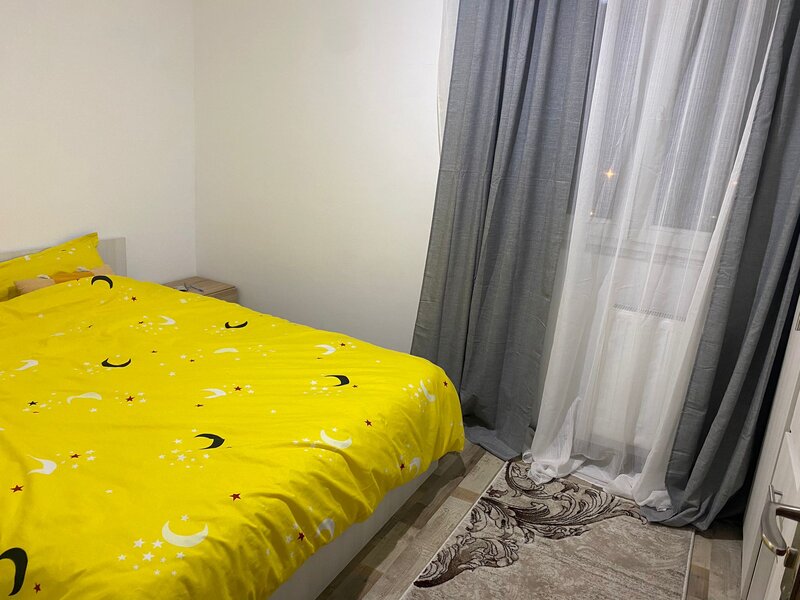 Titan, Bucuresti, bulevardul 1 Decembrie